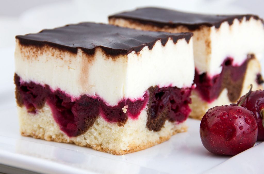 Snow White Cake – Schneewittchenkuchen/Donauwelle - Saskatchewan German ... Snow White Cake – Schneewittchenkuchen/Donauwelle - Saskatchewan German ...